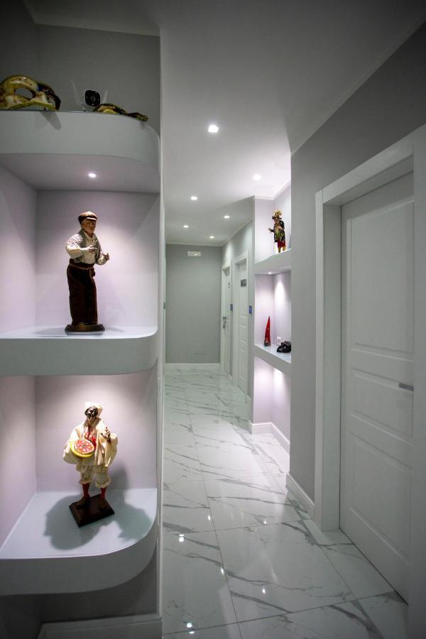 Lady Mary'S Luxury Suites Naples Exterior photo