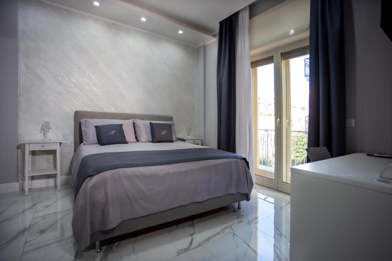 Lady Mary'S Luxury Suites Naples Exterior photo